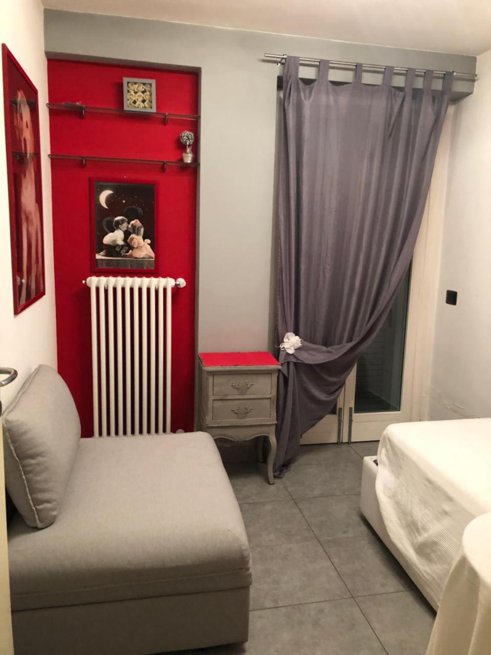 Tremezzina Appartamento Red & Grey Mezzegra Ngoại thất bức ảnh